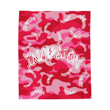 Load image into Gallery viewer, Pink Camo Logo Velveteen Plush Blanket